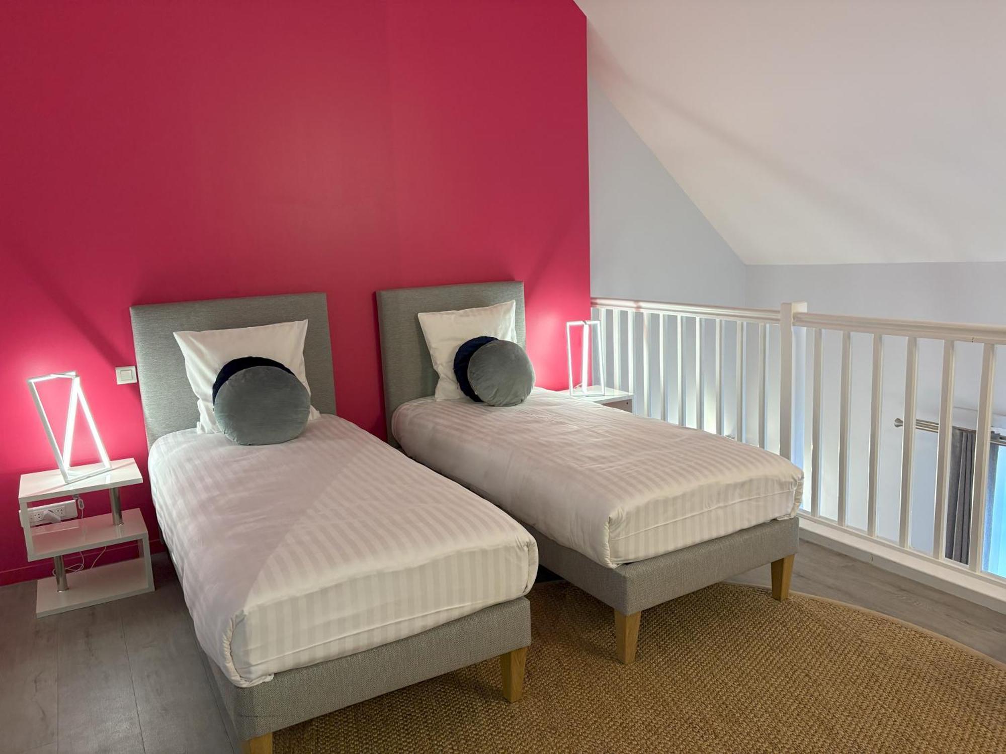 Hotel Le Chateau Fort De Sedan Bagian luar foto